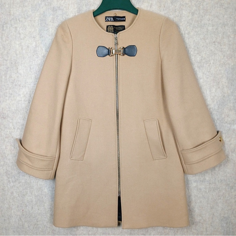 Zara Women's Tan Cape with Front Pockets